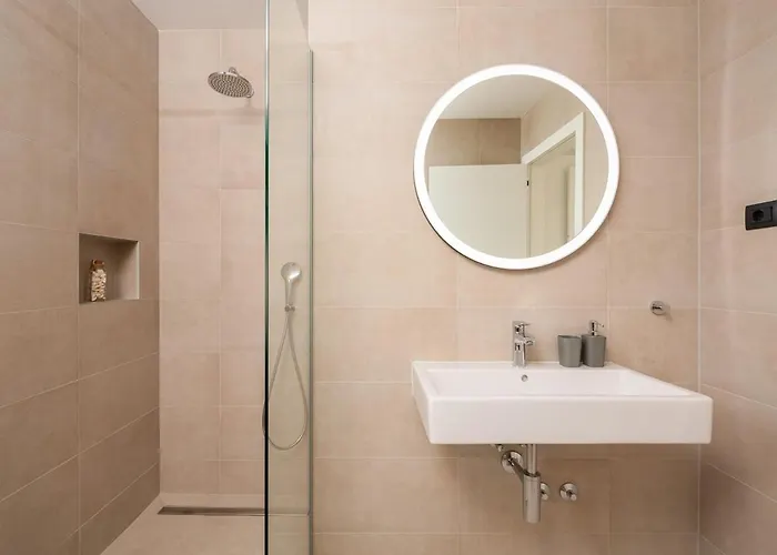 빌라 Old Olive Iv 보드냔