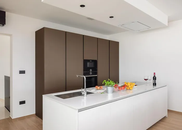 Old Olive Iv 보드냔