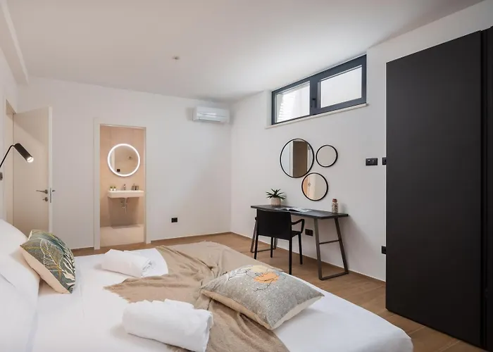 Old Olive Iv Villa *